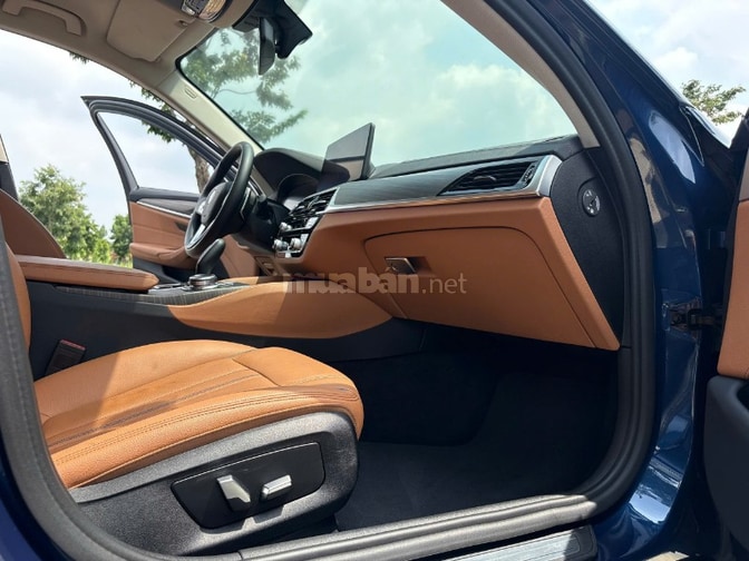 Bán xe BMW 520i G30 LCI - Facelift, xe siêu mới đẹp, nội thất da