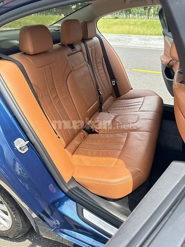 Bán xe BMW 520i G30 LCI - Facelift, xe siêu mới đẹp, nội thất da