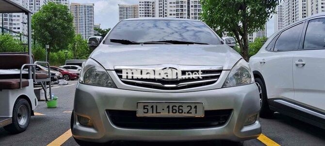 Toyota Innova V 2009 2.0 AT Bạc 7 chỗ