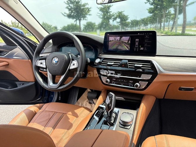 Bán xe BMW 520i G30 LCI - Facelift, xe siêu mới đẹp, nội thất da
