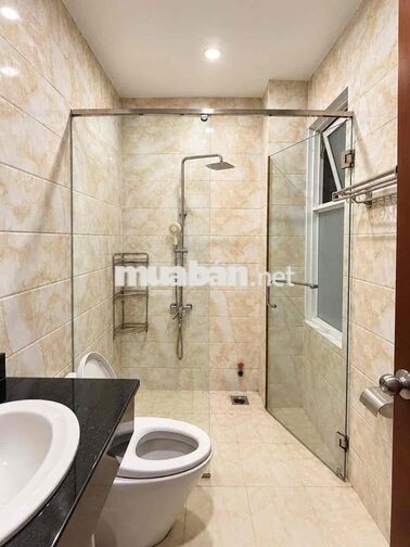 CHÍNH CHỦ GẤP BÁN ĐỊNH CƯ - GIÁP Q1 - MẶT TIỀN HẺM 8M VỪA Ở VỪA KD