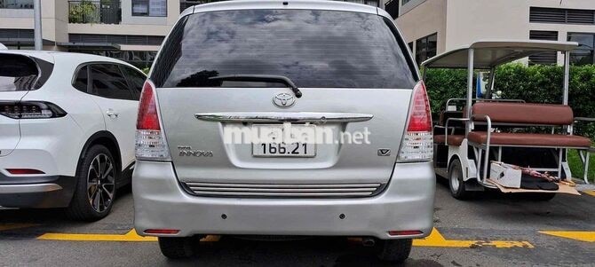 Toyota Innova V 2009 2.0 AT Bạc 7 chỗ