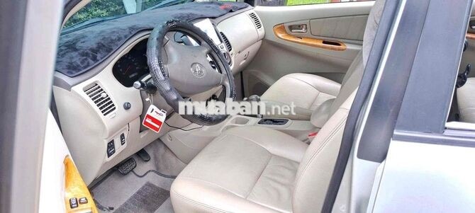 Toyota Innova V 2009 2.0 AT Bạc 7 chỗ