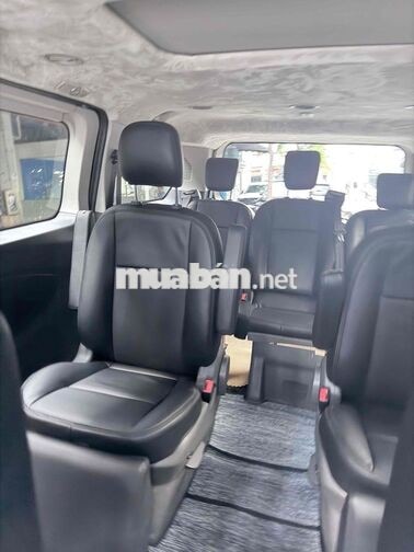 Tourneo Titanium 2019 chất xe nguyên bản