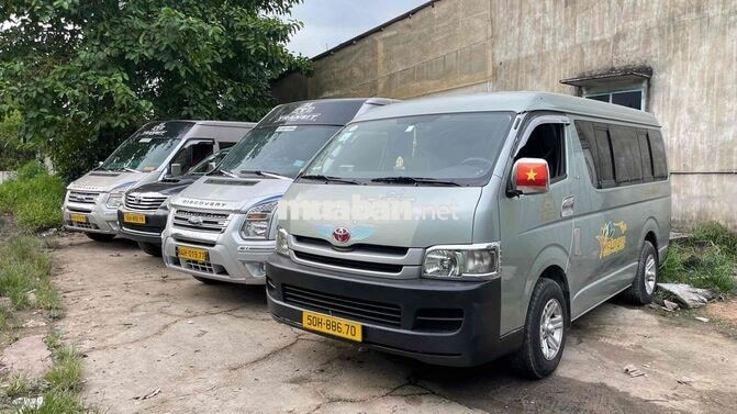 Xe khách Toyota Hiace Bạc