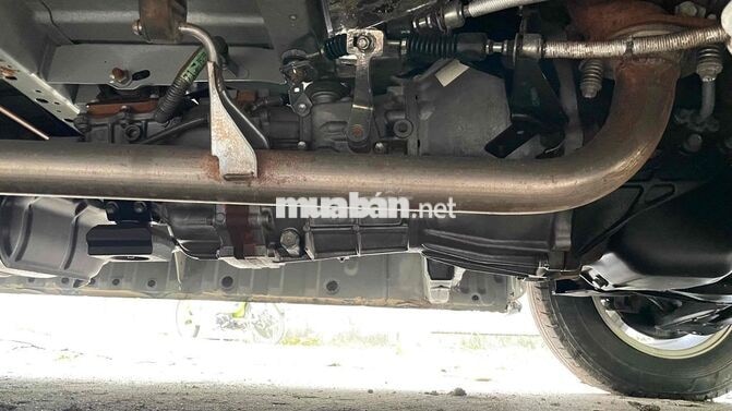 Xe khách Toyota Hiace Bạc