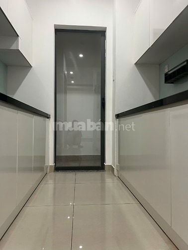 Cho thuê C/c CTL Tower, Dương Thị Giang- Căn 2PN giá thuê 8tr/tháng
