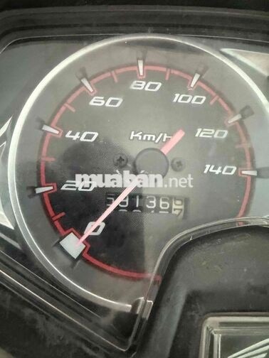 Honda Air Blade Fi 2010 Trắng 5v9 km Zin êm