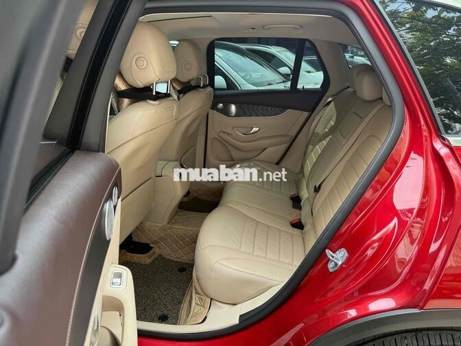 Mercedes-Benz GLC300 2019 Đỏ 60000 km