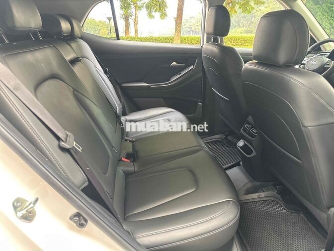 Hyundai Creta 2024 1.5AT Tiêu chuẩn Trắng 4 vạn km