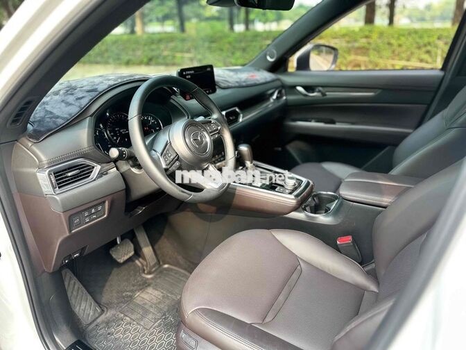 Mazda CX8 2024 2.5 Premium Trắng 1 vạn km Như Mới