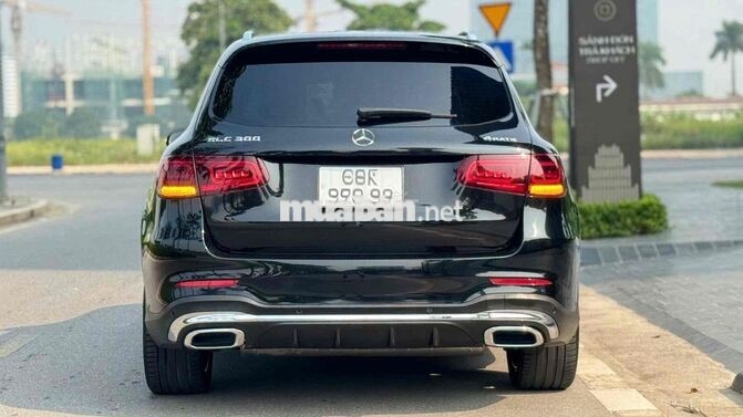 Mercedes-Benz GLC300 4matic 2020 siêu mới đẹp chât
