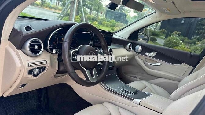 Mercedes-Benz GLC300 4matic 2020 siêu mới đẹp chât