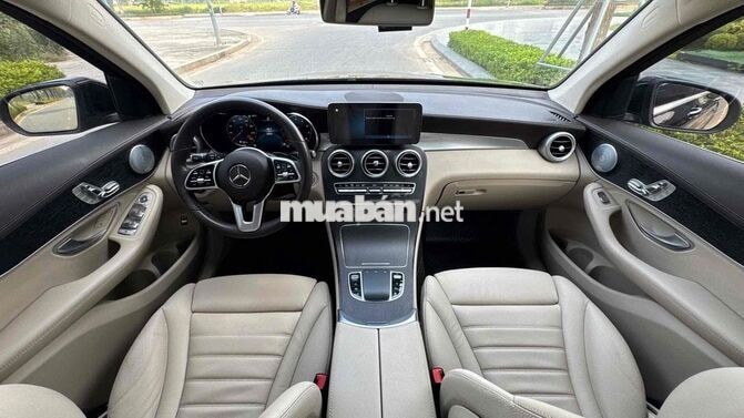 Mercedes-Benz GLC300 4matic 2020 siêu mới đẹp chât
