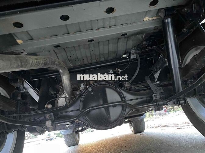 Ford Everest 7 chỗ Tự động Dầu Vàng cát