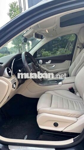 Mercedes-Benz GLC300 4matic 2020 siêu mới đẹp chât