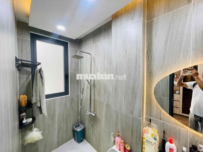 Hẻm ô tô vào nhà cách mặt tiền 1 căn Quang Trung P8 Gò Vấp 4 tầng 80m2