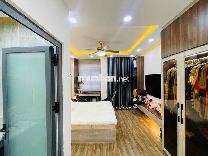 Hẻm ô tô vào nhà cách mặt tiền 1 căn Quang Trung P8 Gò Vấp 4 tầng 80m2