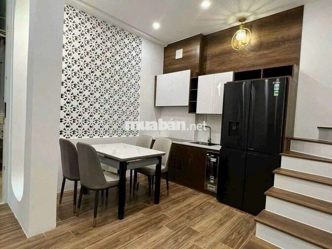 M 342 / NHÀ NẰM KHU VIP CITYLAND / 30 M2 / Ô TÔ ĐỔ CỬA / P. GÒ VẤP