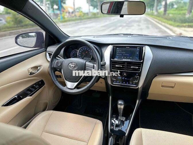 Toyota Yaris 1.5G 2020
