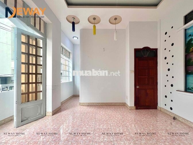 Studio ban công, không nội thất giá rẻ, thoáng mát, nhà đang set up