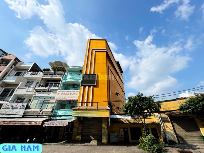 BÁN NHÀ MẶT TIỀN KINH DOANH : 26 CHỢ LỚN - P. 11 - Q. 6 - TPHCM
