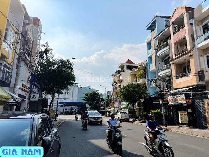 BÁN NHÀ MẶT TIỀN KINH DOANH : 26 CHỢ LỚN - P. 11 - Q. 6 - TPHCM