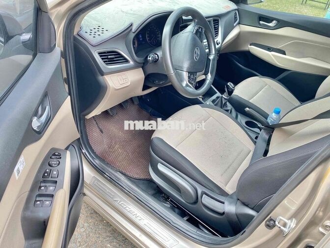 Hyundai Accent 2018 bản full Số sàn Vàng cát