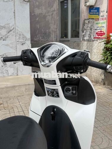 Honda SH Mode 125 CBS 2023 Trắng 18.000KM