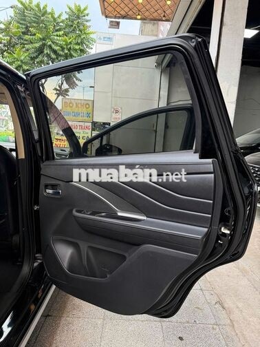 Mitsubishi Xpander 1.5 AT 2021 - Đen  - 65000km