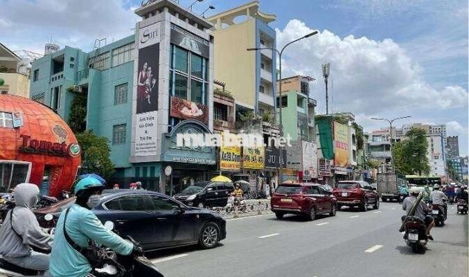 ngang gần 5m × 20 - Mặt Tiền Hoàng Văn Thụ 