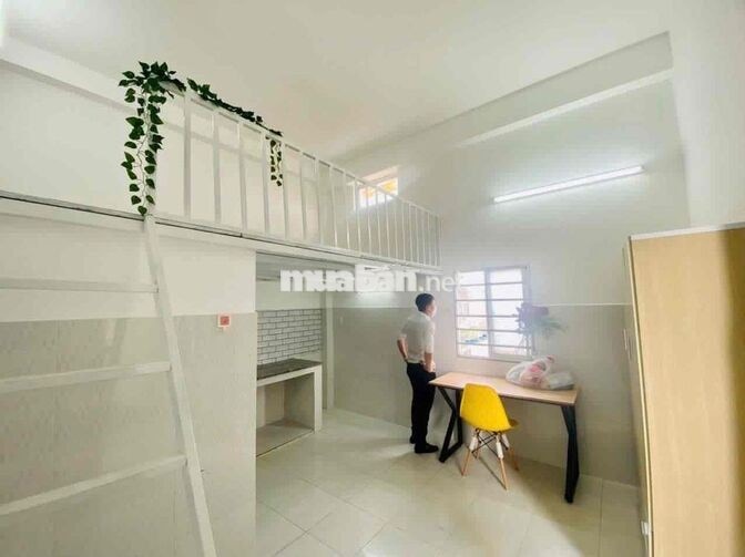 PHÒNG GÁC CỬA SỔ TRỜI RỘNG THOÁNG NGAY KHU K300