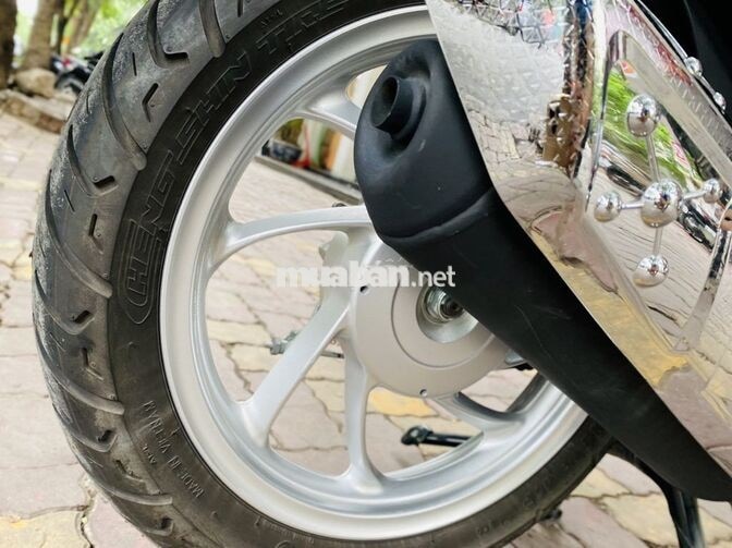 Honda Vision 2025 Cao Cấp màu Đỏ