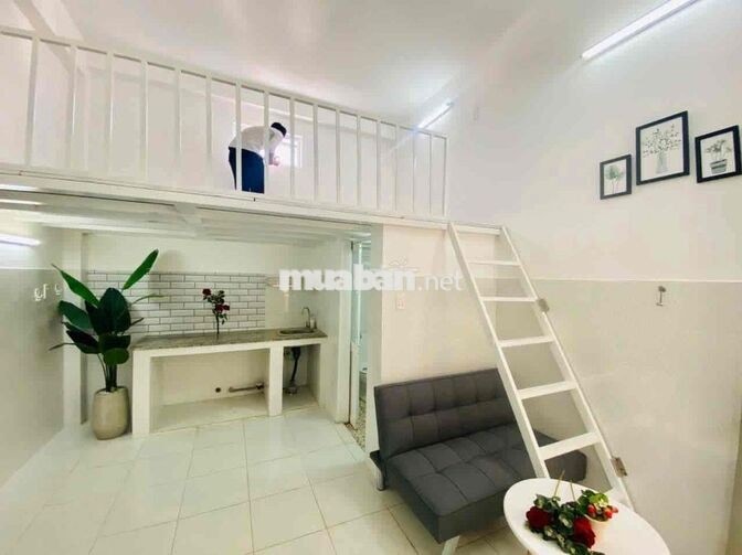 PHÒNG GÁC CỬA SỔ TRỜI RỘNG THOÁNG NGAY KHU K300