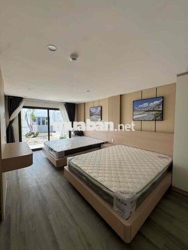 Cho thuê khách sạn góc 2MT HXT Trần Đình Xu Q1. - Diện tích: 8x20m - K