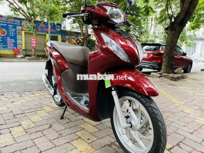 Honda Vision 2025 Cao Cấp màu Đỏ
