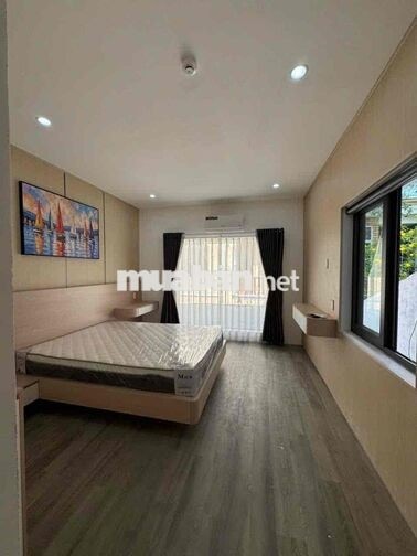 Cho thuê khách sạn góc 2MT HXT Trần Đình Xu Q1. - Diện tích: 8x20m - K