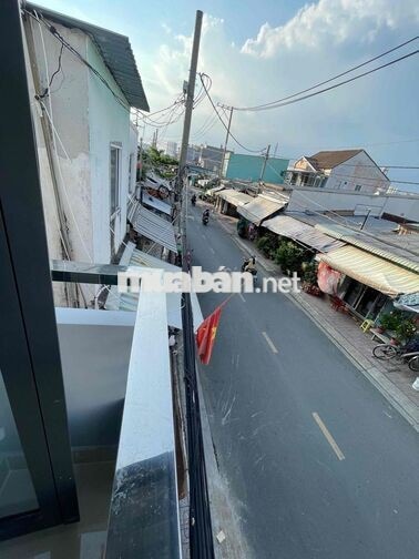 Nhà Mặt Tiền gần chợ trường học thích hợp kinh doanh mua bán