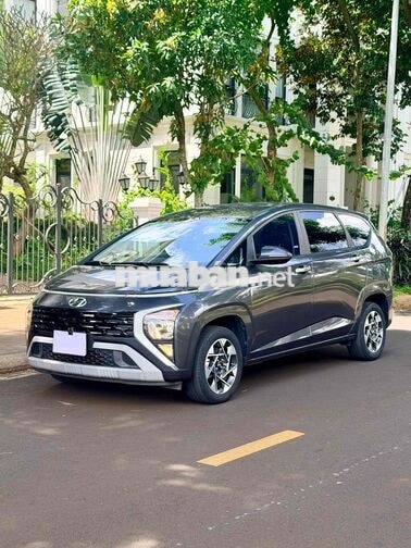 Hyundai Stargazer 1.5 Đặc Biệt 2022 Xám 7 chỗ