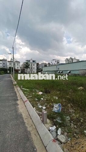 M 327/  4 TỶ 4 / 94 M 2 ( 4*23,5 ) ĐẤT Ở ĐÔ THỊ ,ĐƯỜNG NHỰA 5 M .