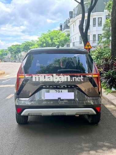 Hyundai Stargazer 1.5 Đặc Biệt 2022 Xám 7 chỗ