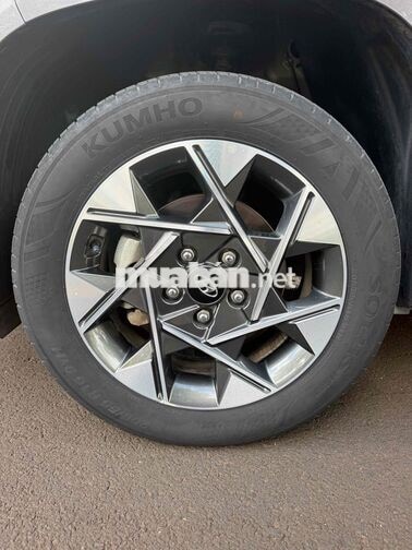 Hyundai Stargazer 1.5 Đặc Biệt 2022 Xám 7 chỗ