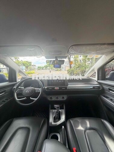 Hyundai Stargazer 1.5 Đặc Biệt 2022 Xám 7 chỗ