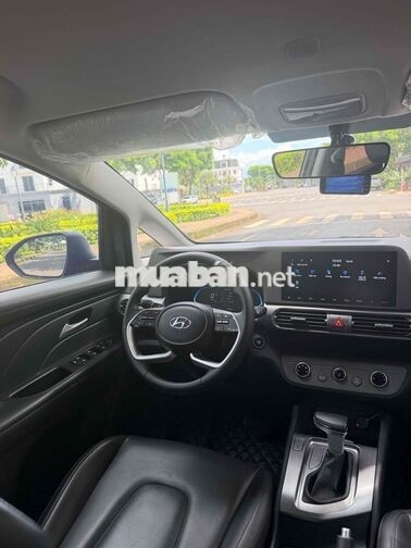 Hyundai Stargazer 1.5 Đặc Biệt 2022 Xám 7 chỗ