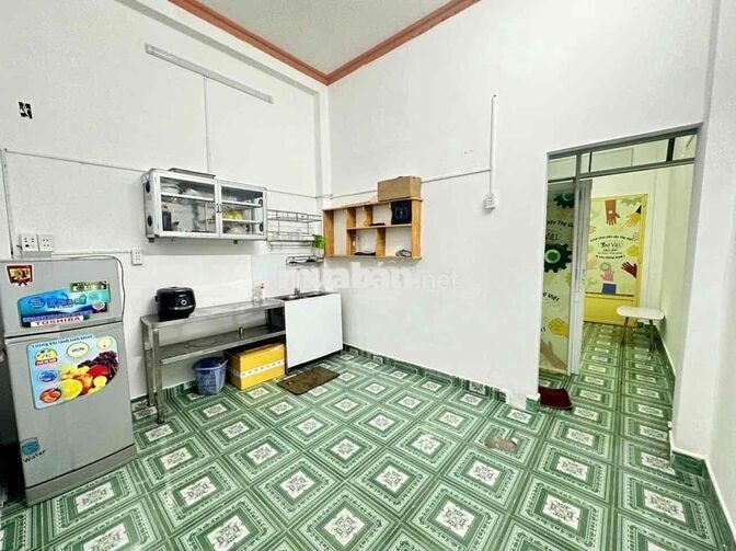 Cho thuê tầng Trệt chung cư Bắc Đinh Bộ Lĩnh,  Diện tích rộng rãi