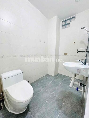 Cho thuê căn hộ studio ban công máy giặt full nt Lý Thường Kiệt Quận 5