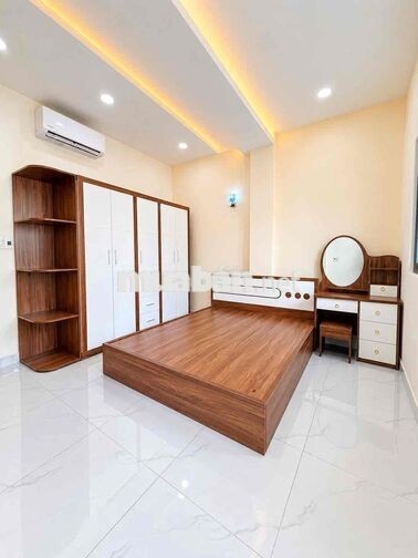 4.8 Tỷ,  3 PN (Có P.Ngủ Tầng Trệt), Full Nội Thất, Hẻm ô tô thông