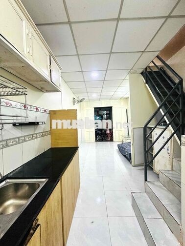 Cho Thuê Nhà Nguyên Căn, Gần Đại Học Mở, 1 Máy Lạnh, 1 Bộ Sofa, 2 PN