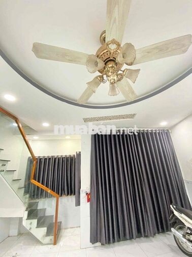 CHÍNH CHỦ, CHO THUÊ NHÀ FULL NỘI THẤT, ĐƯỜNG CMT8