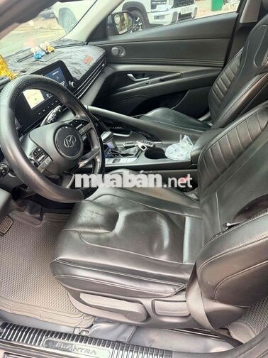 Hyundai Elantra 2022 1.6 mẫu mới rất đẹp gd giá rẻ